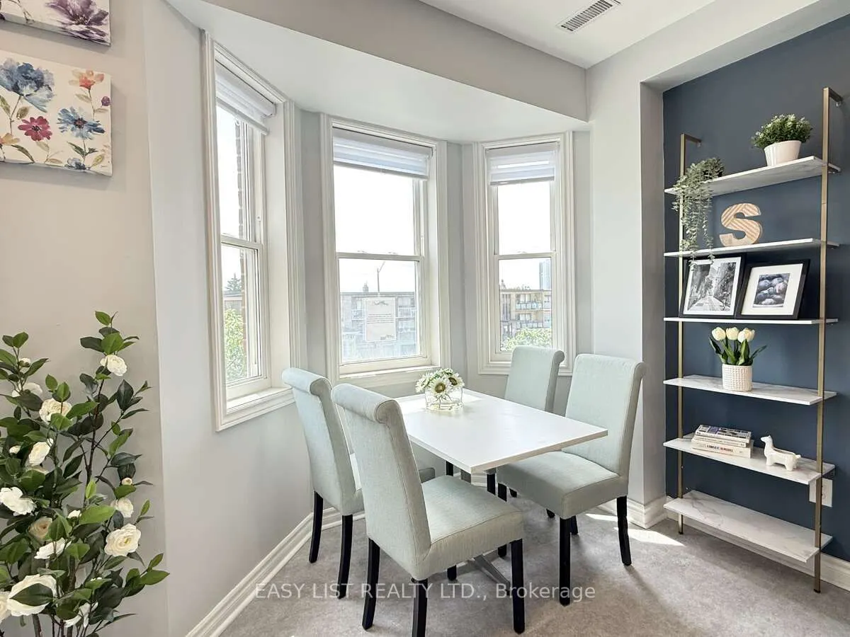 760 Lawrence Avenue W, #15