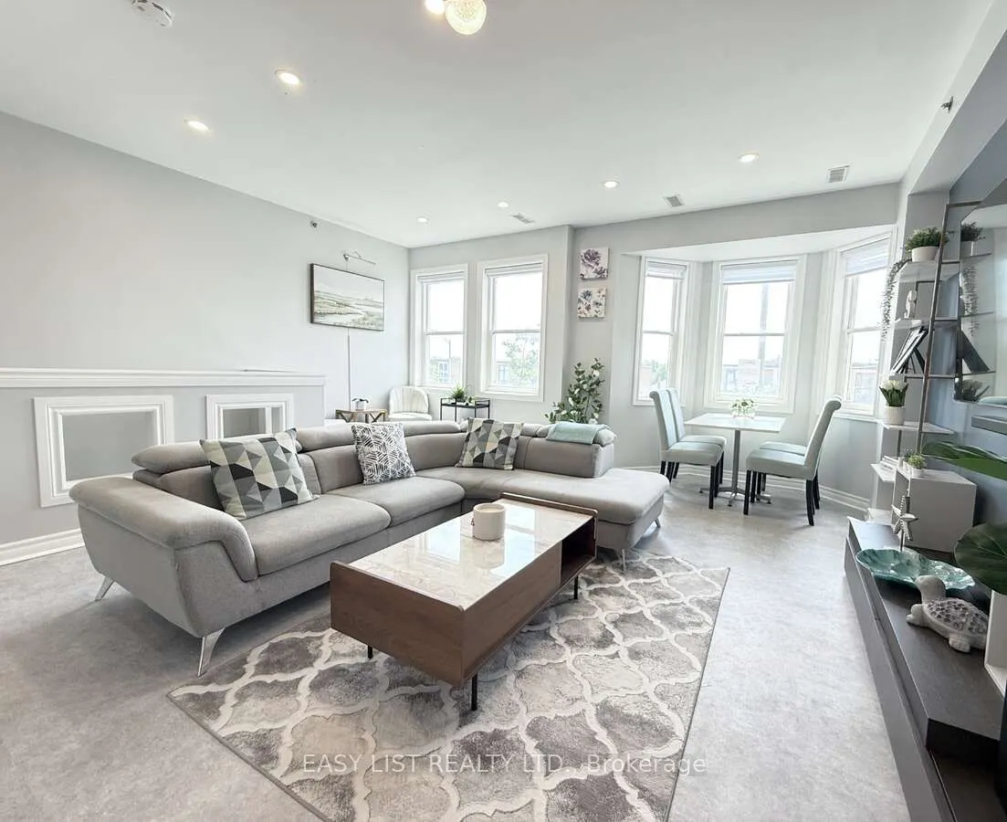 760 Lawrence Avenue W, #15