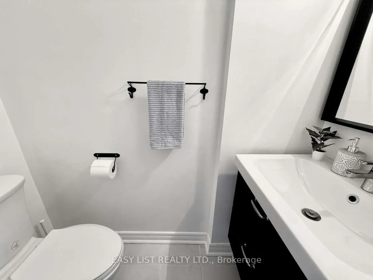 760 Lawrence Avenue W, #15