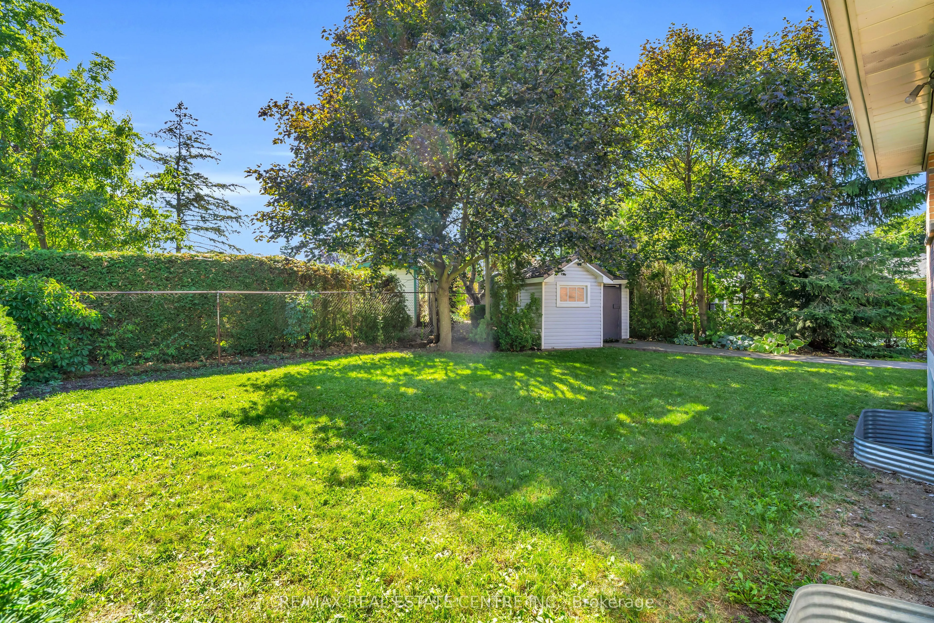 3 Stockman Crescent