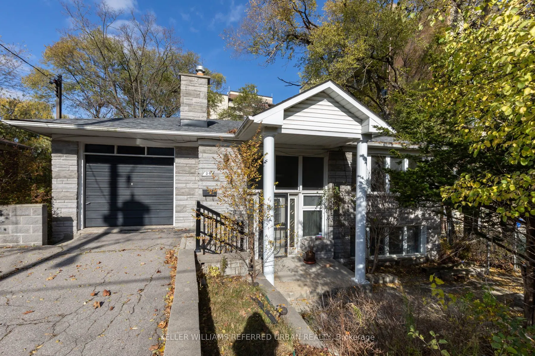20 Gracefield Avenue