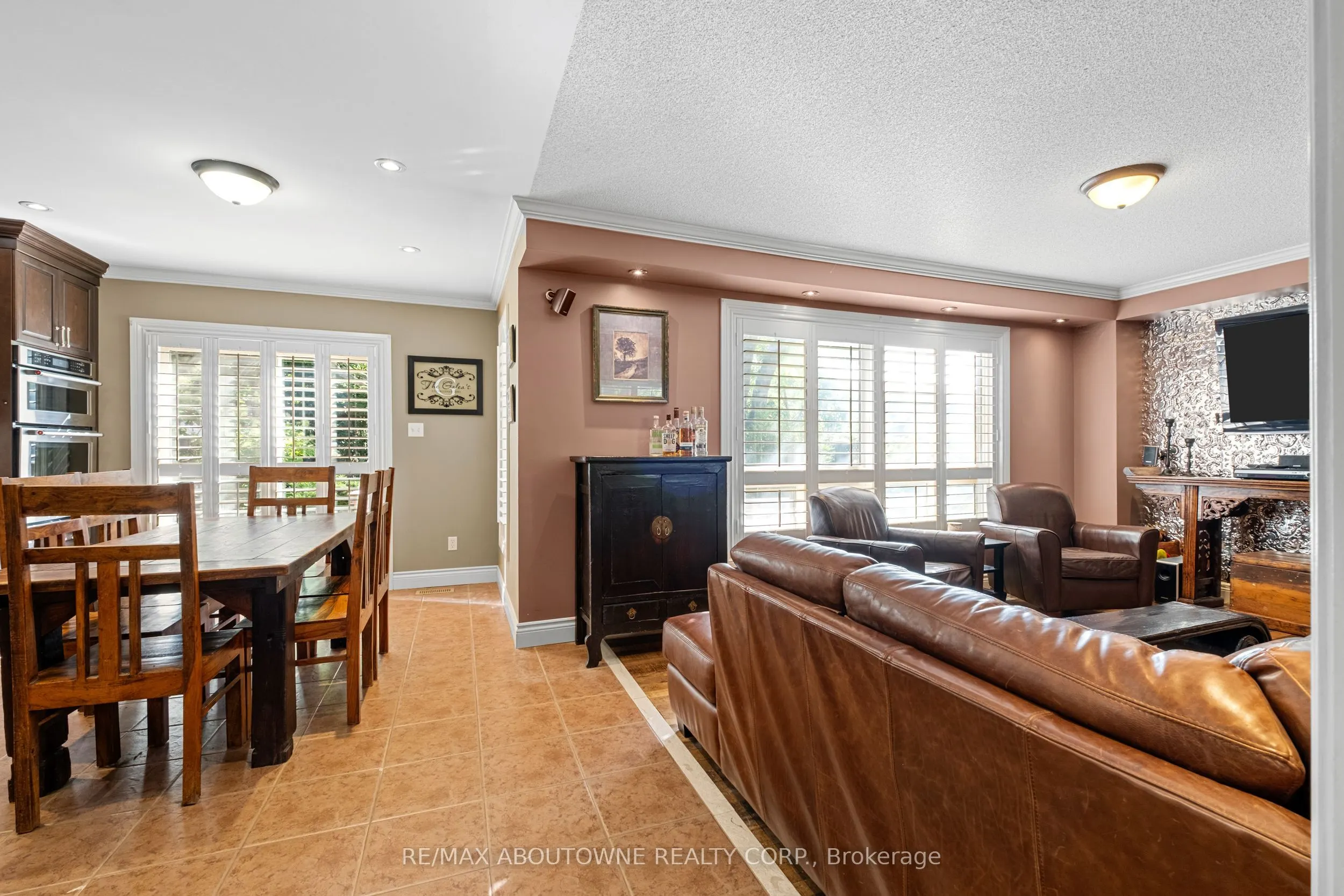 1131 Zimmerman Crescent