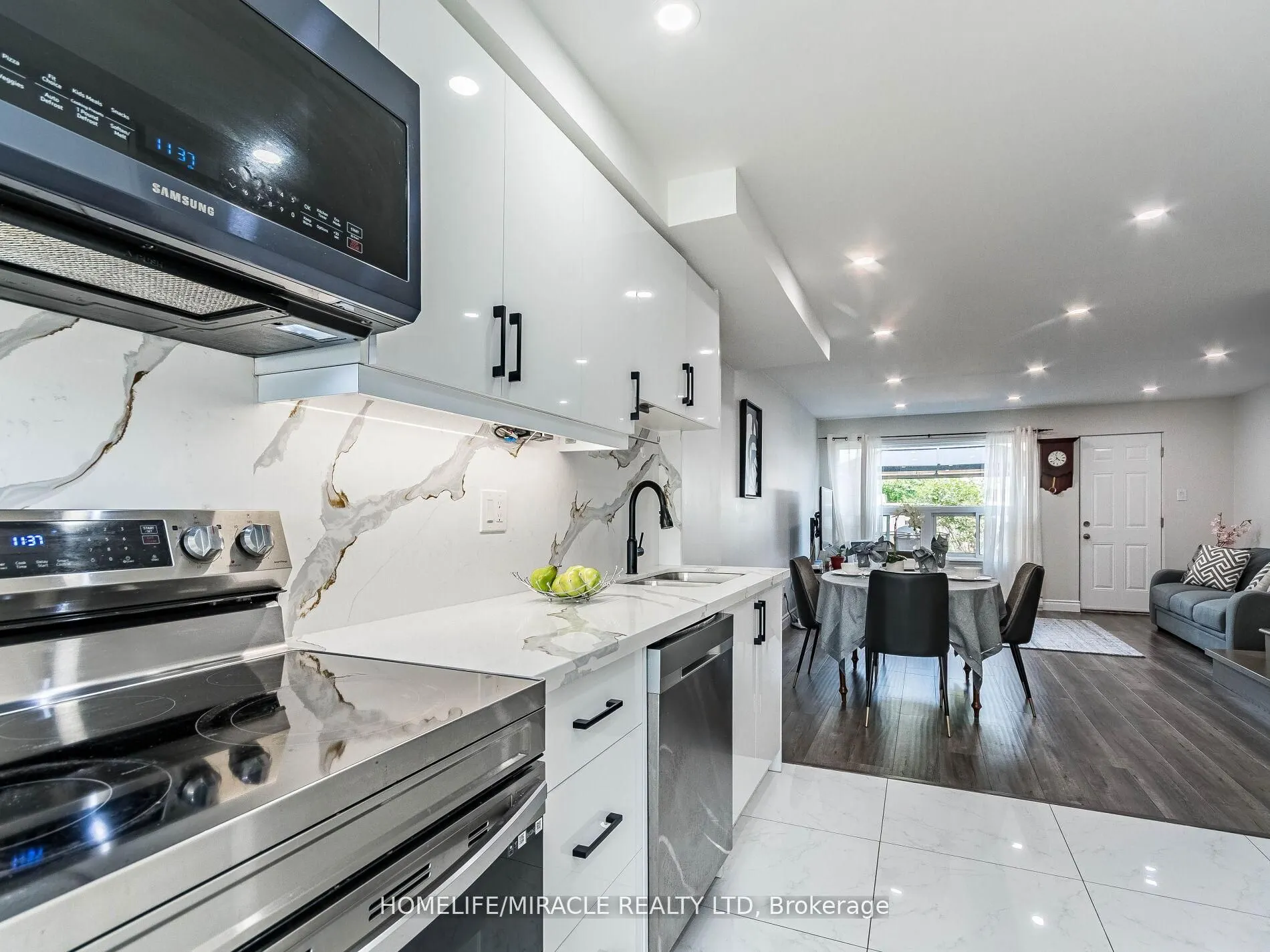180 Mississauga Valley Boulevard, #124