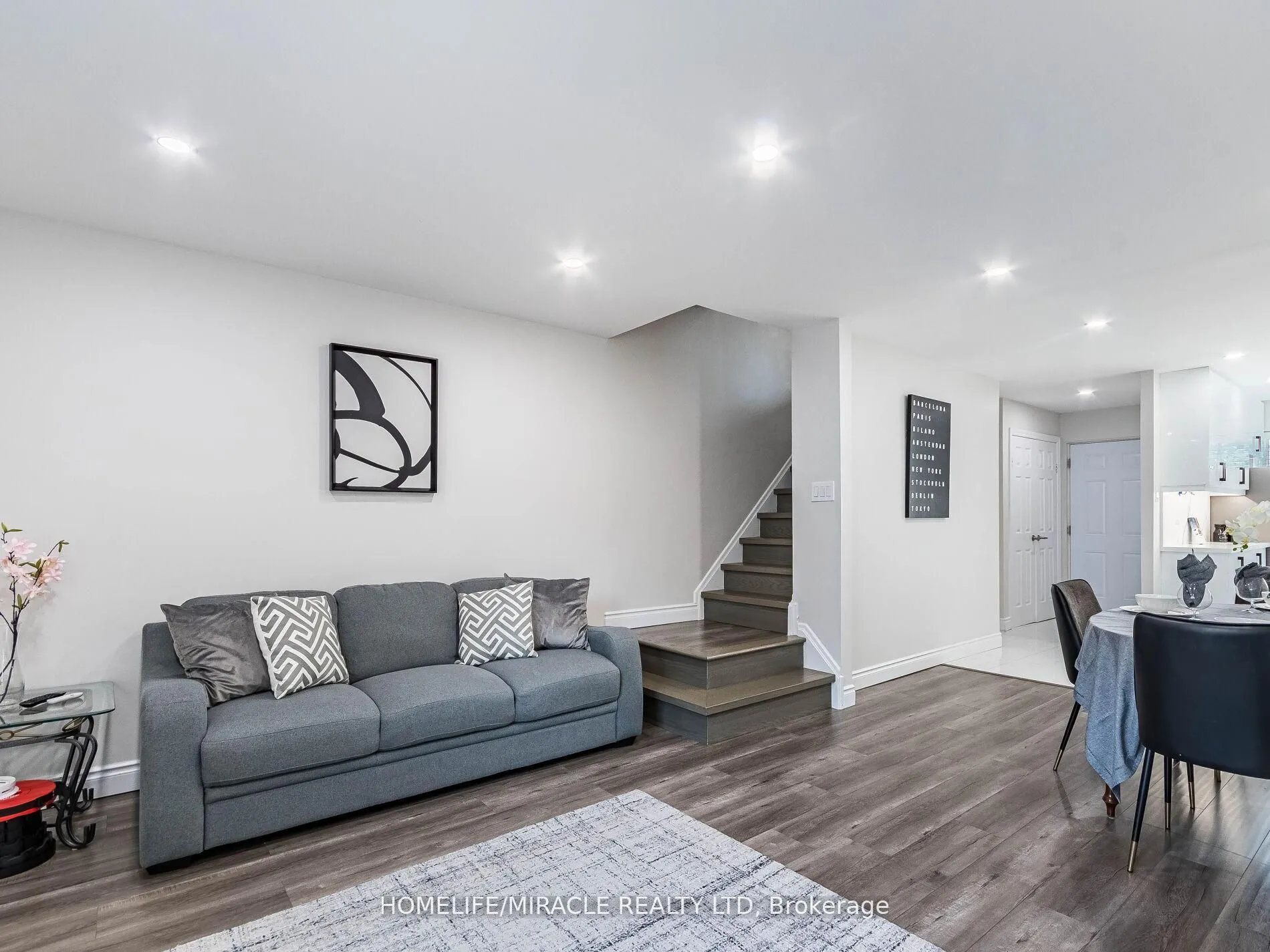 180 Mississauga Valley Boulevard, #124
