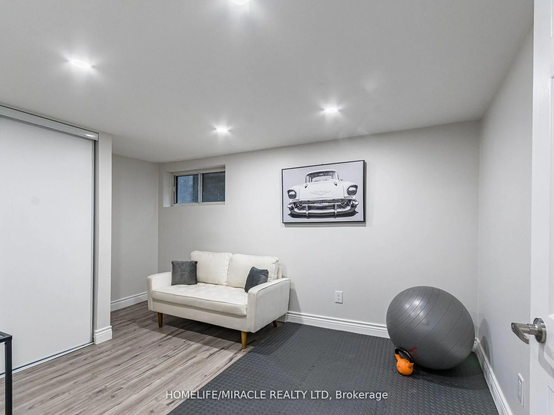 180 Mississauga Valley Boulevard, #124