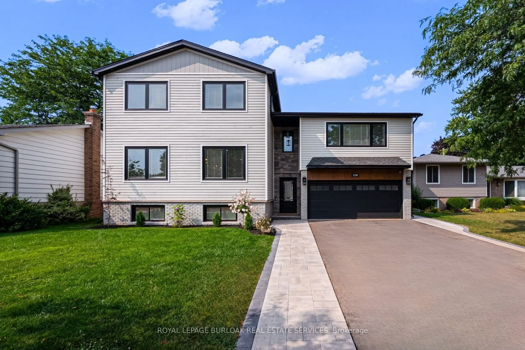 5199 Broughton Crescent