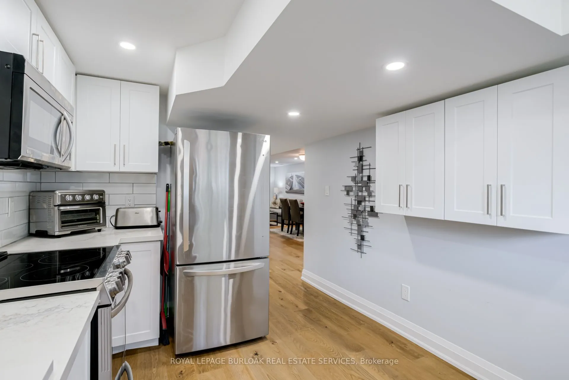 5199 Broughton Crescent