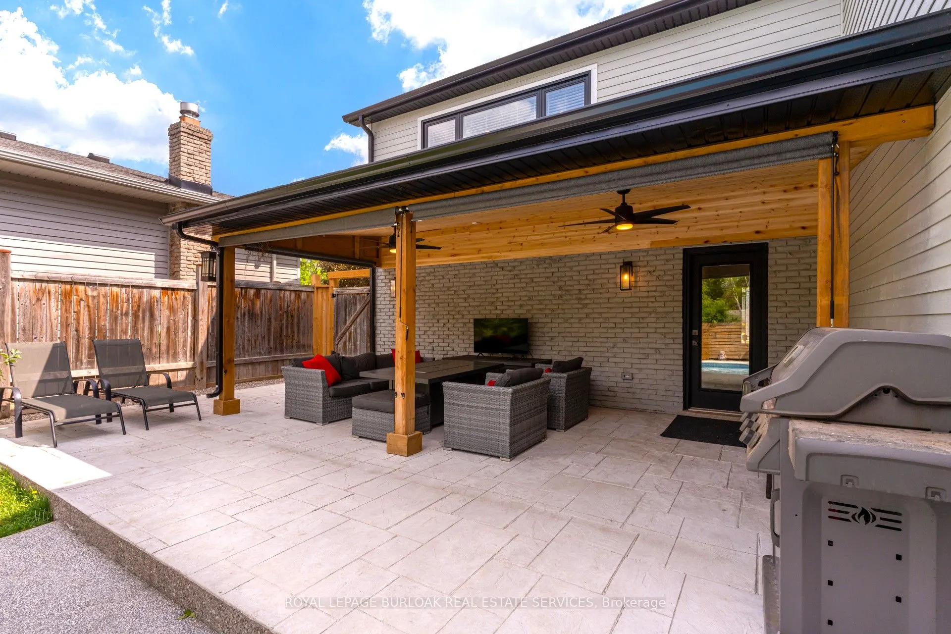 5199 Broughton Crescent