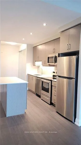 15 Lynch Street, #1501