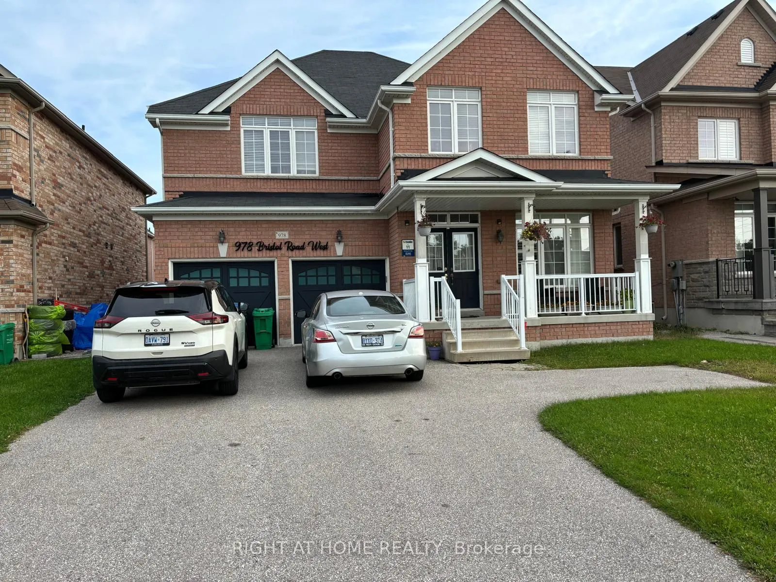 978 Bristol Road W