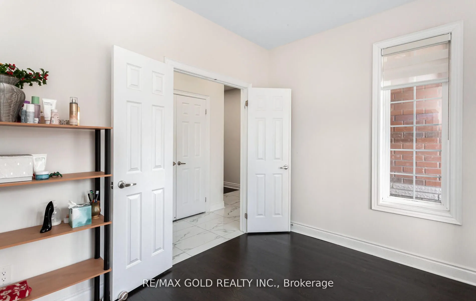 4 Buttonwood Road