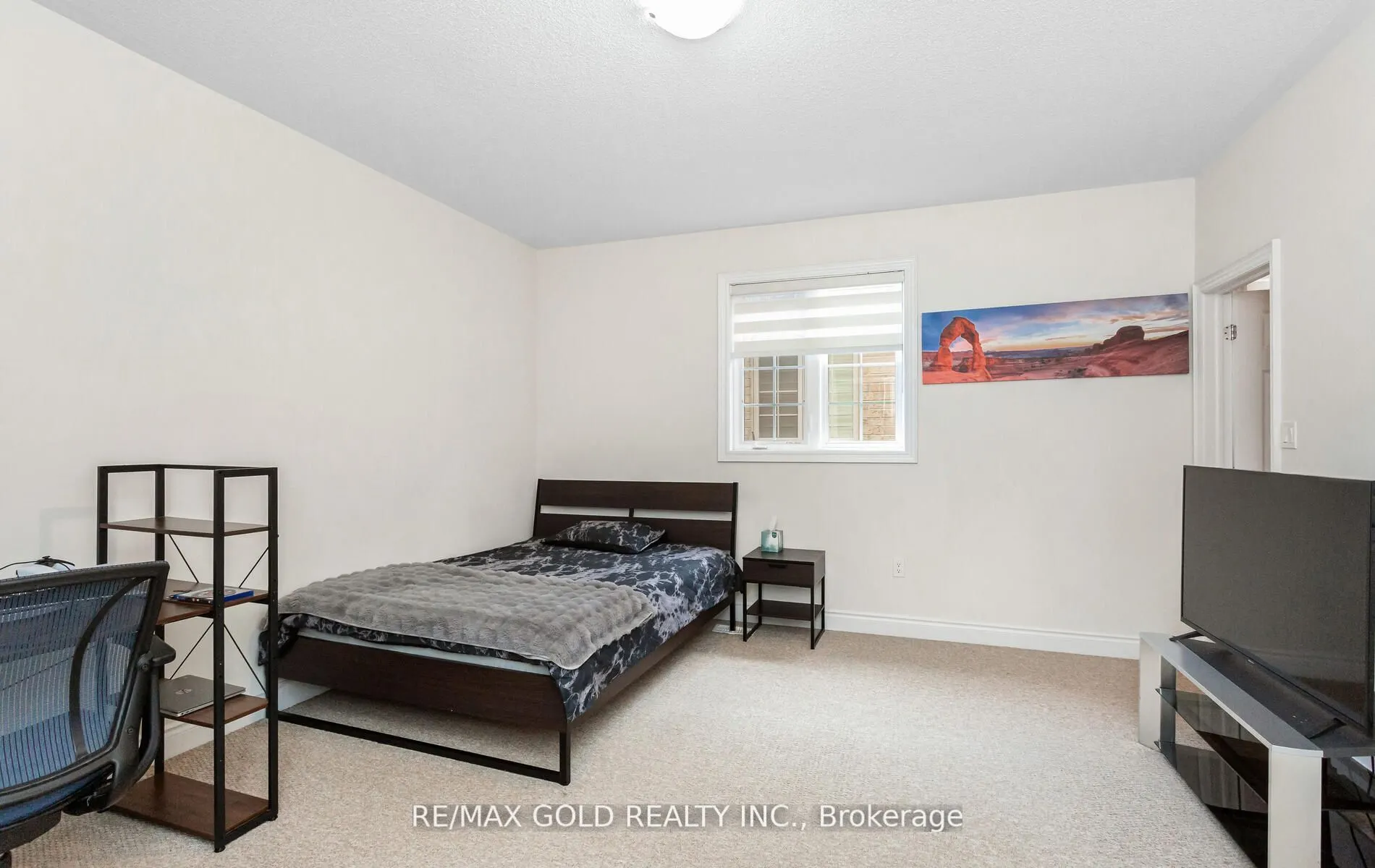 4 Buttonwood Road