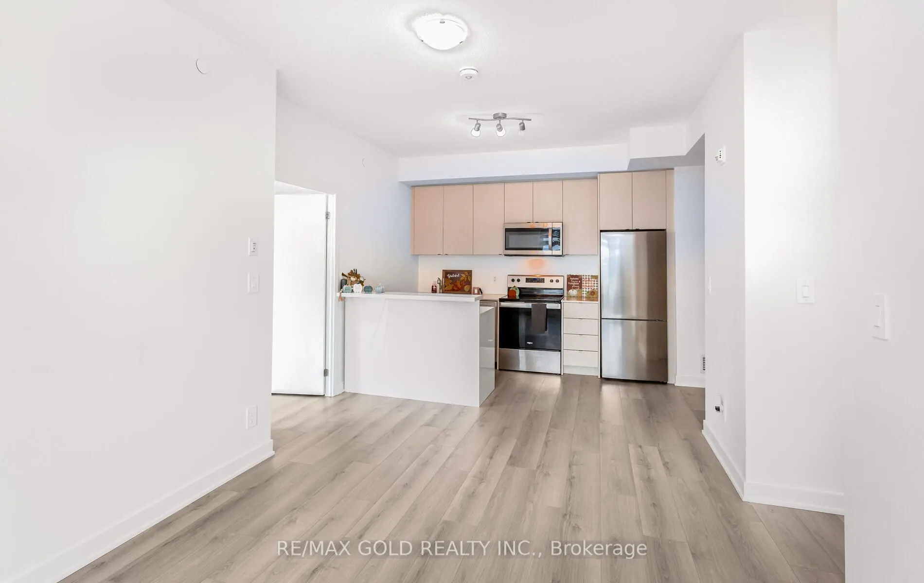 1440 Clarriage Court, #607