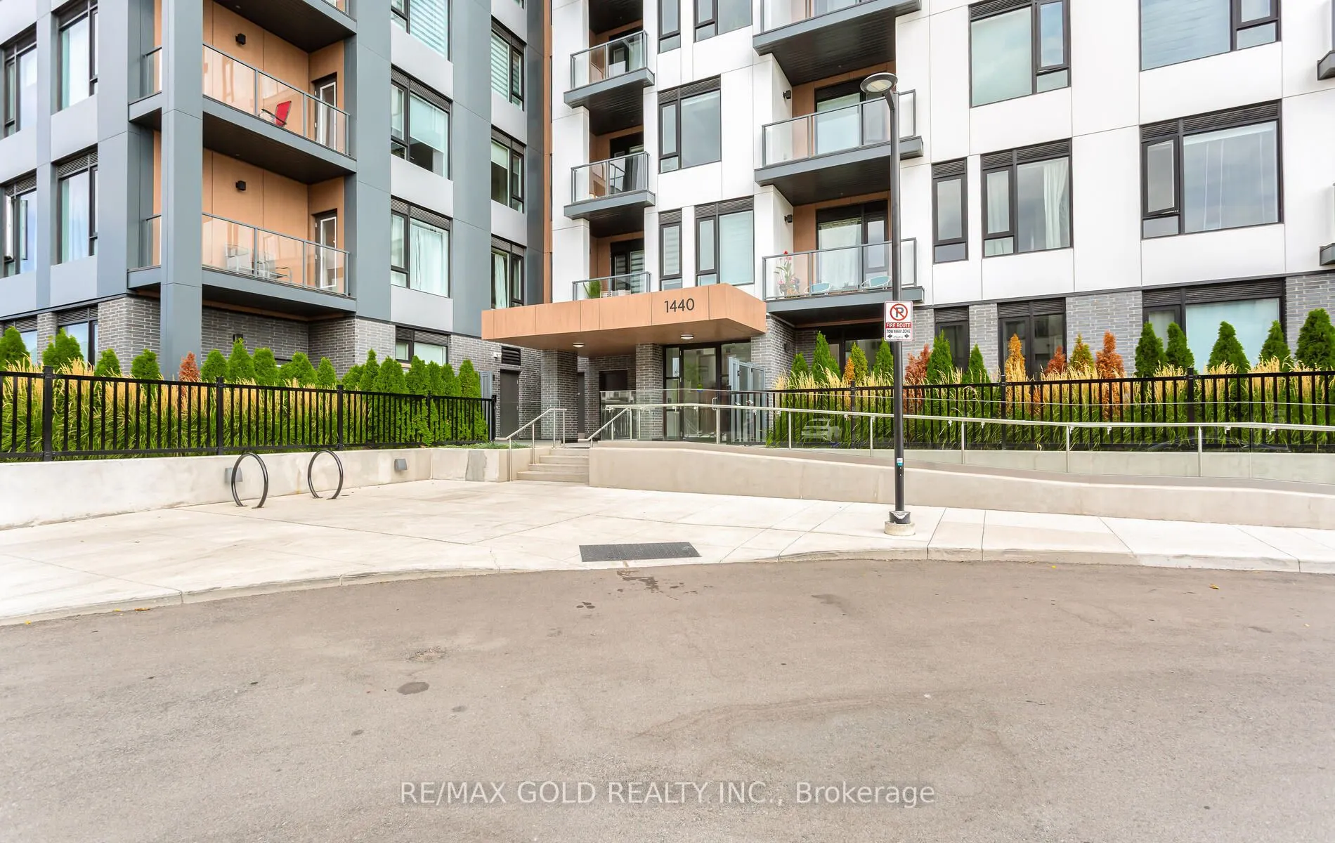 1440 Clarriage Court, #607