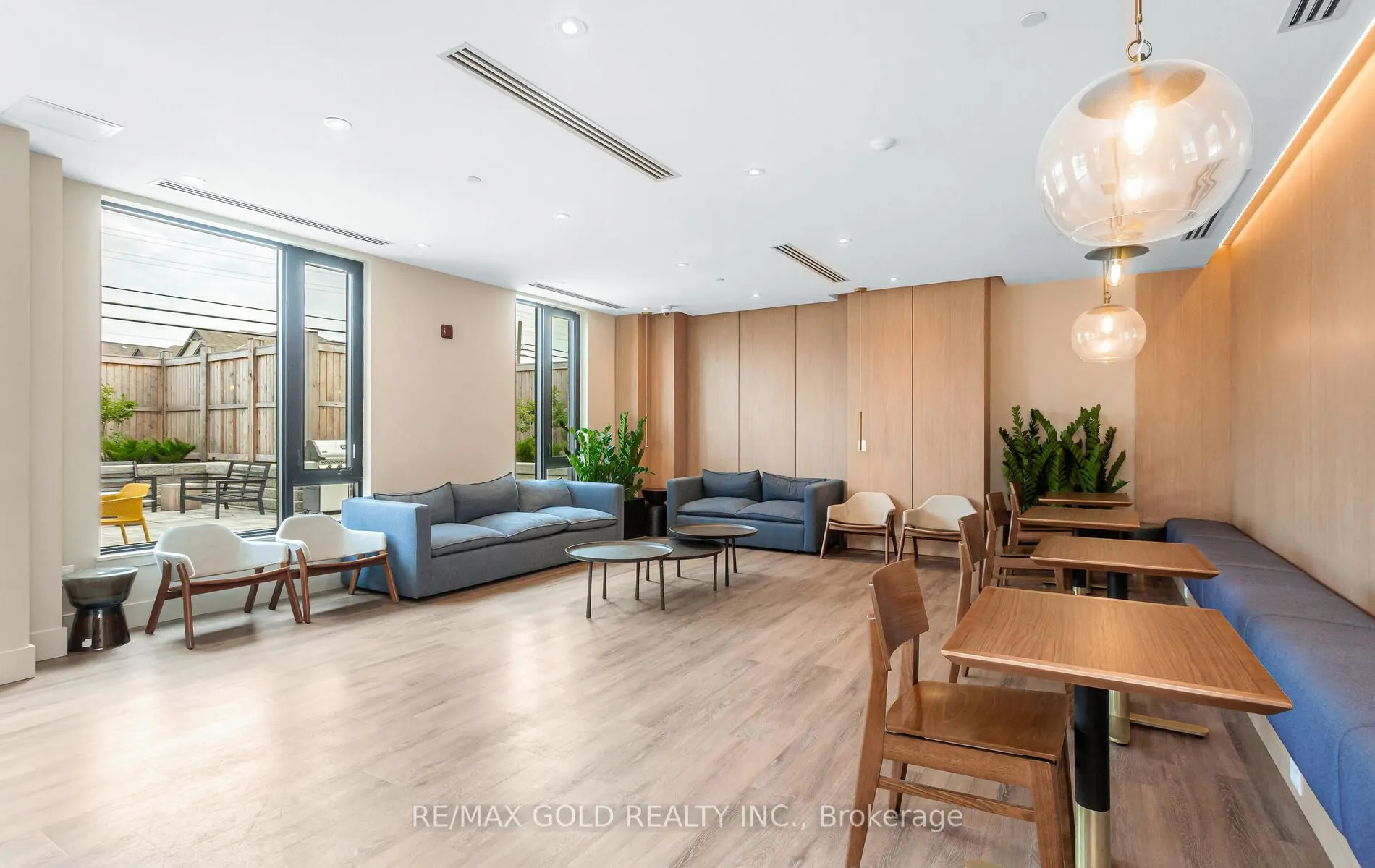 1440 Clarriage Court, #607