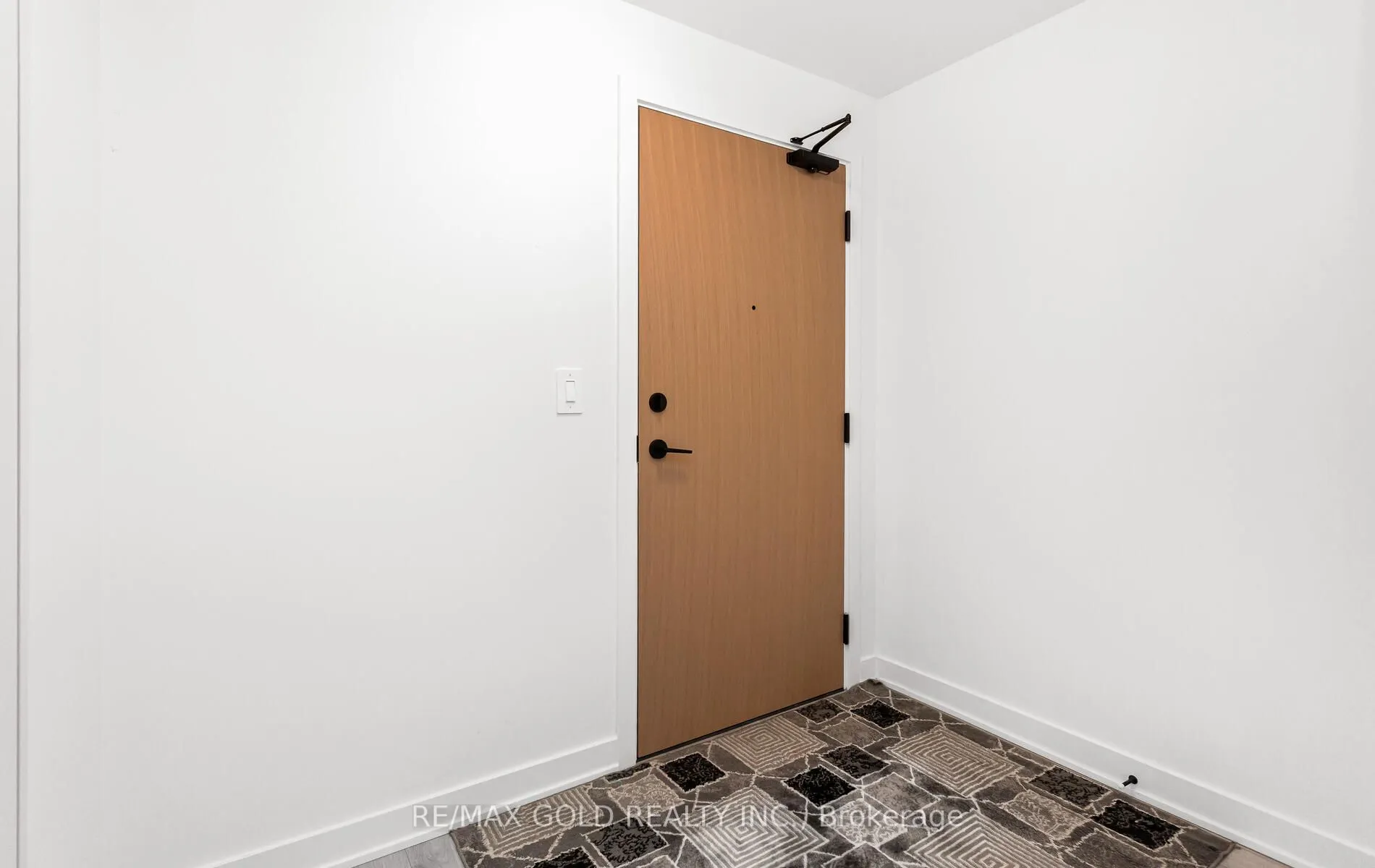 1440 Clarriage Court, #607