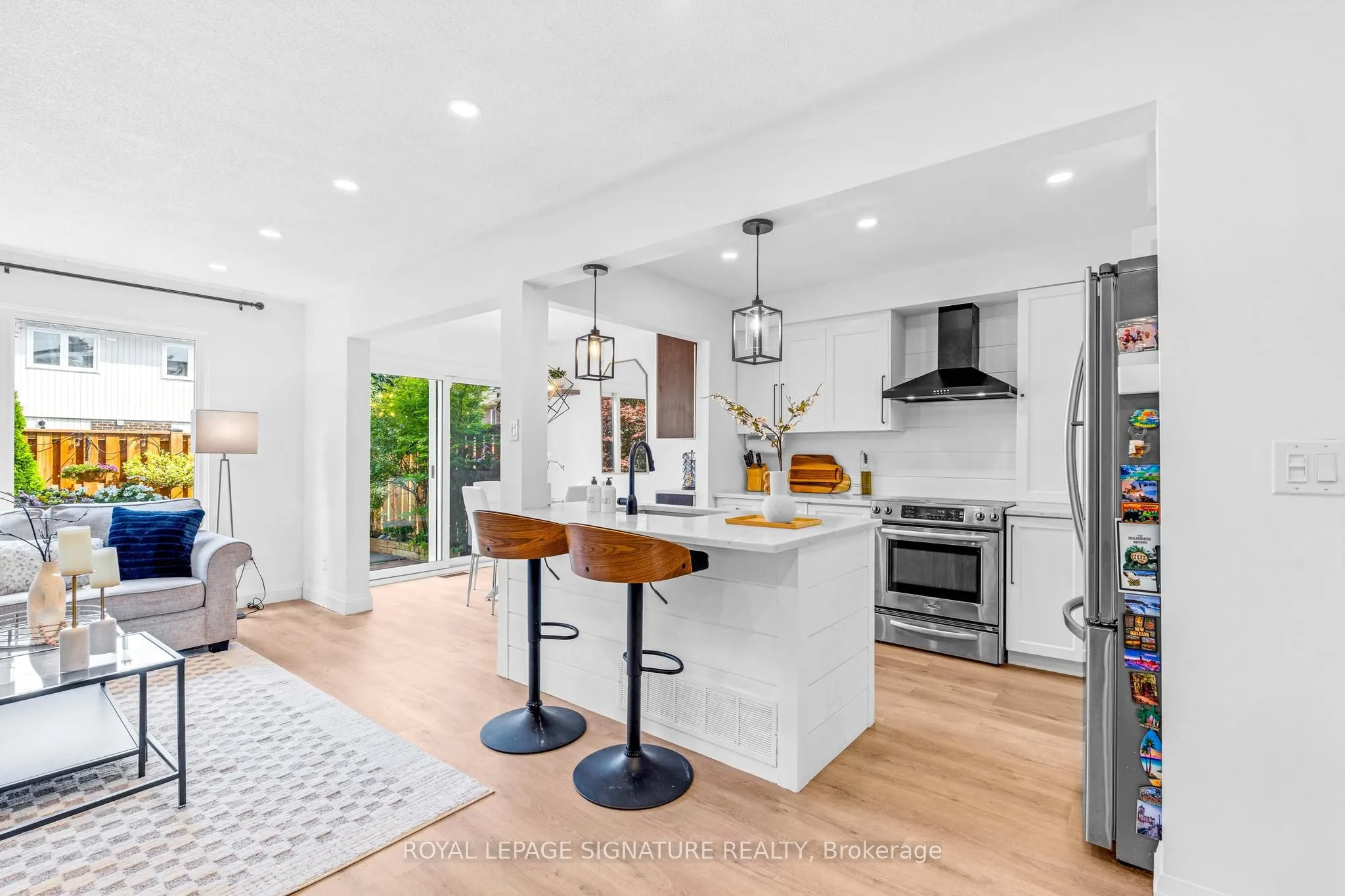 5723 Banting Court, #103