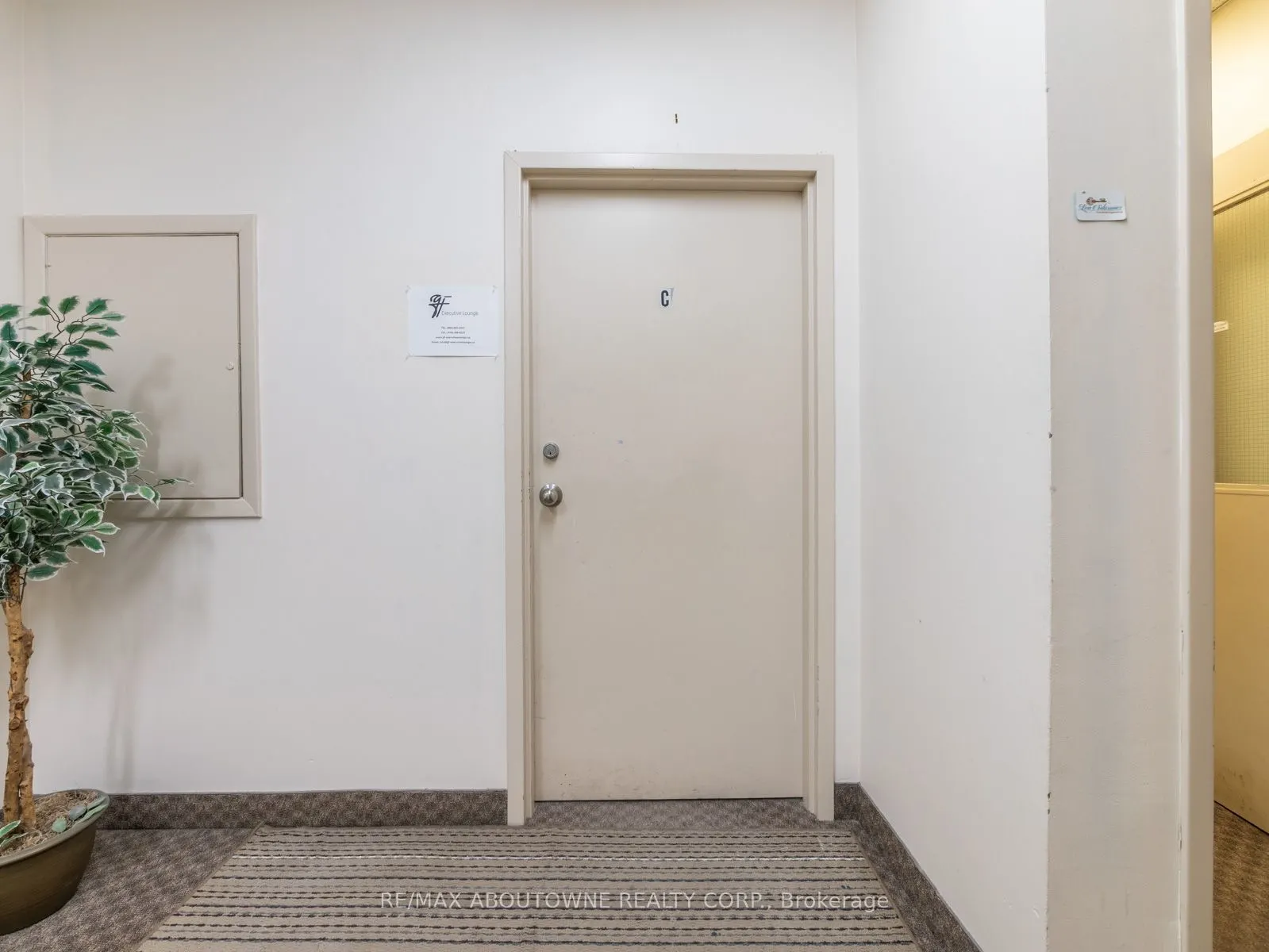 344 Lakeshore Road E, #344C