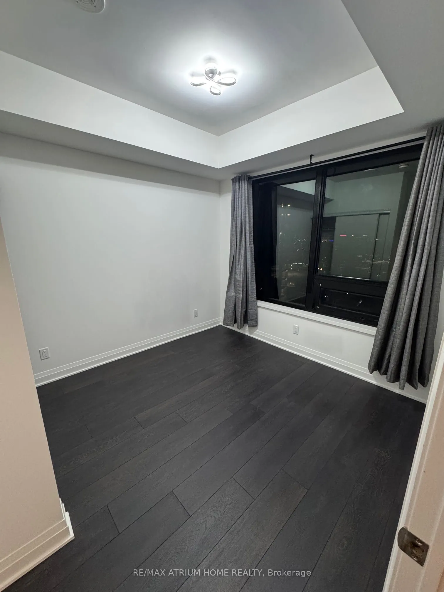 4015 The Exchange W, #1511
