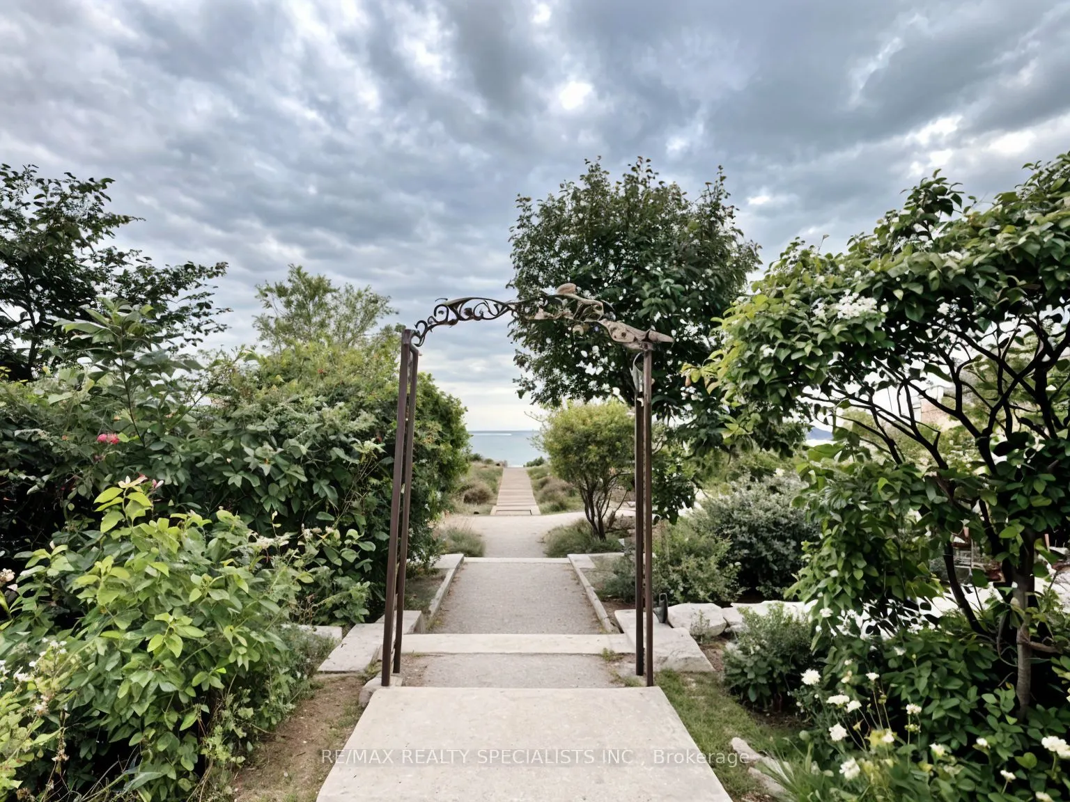 2119 Lake Shore Boulevard W, #GR1