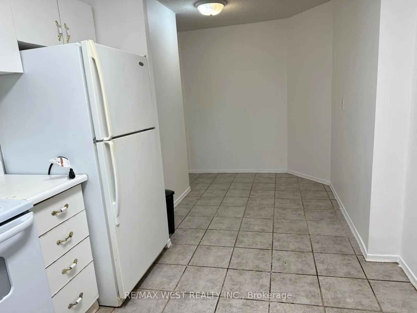 236 Albion Road, #1406