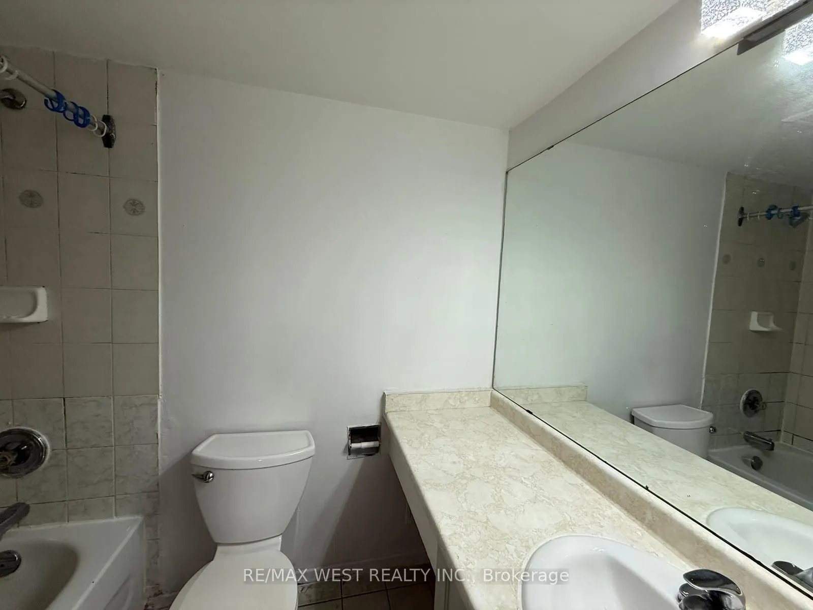 236 Albion Road, #1406
