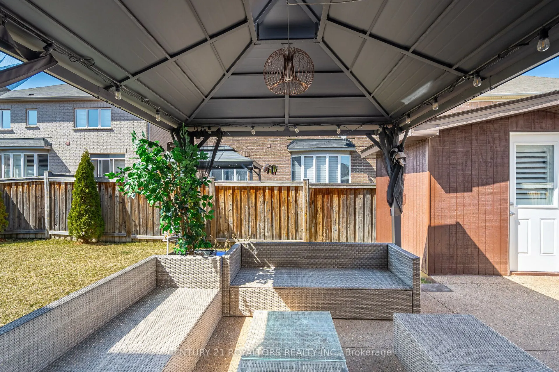 66 Kalmia Road