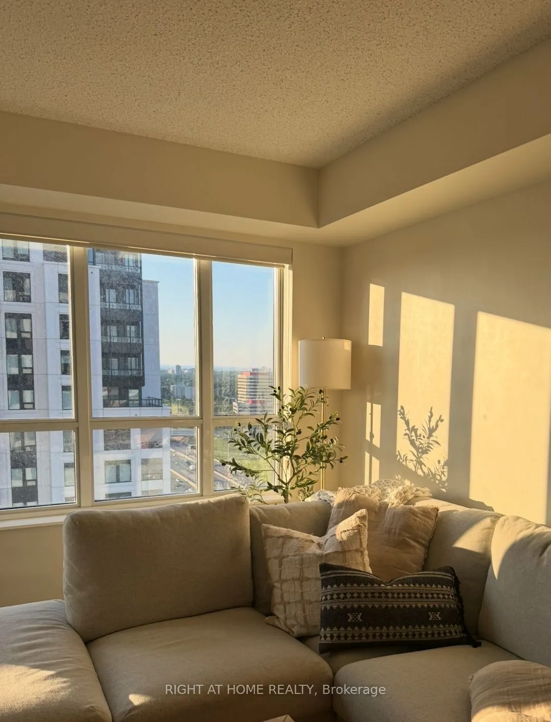 2 Eva Road, #2223