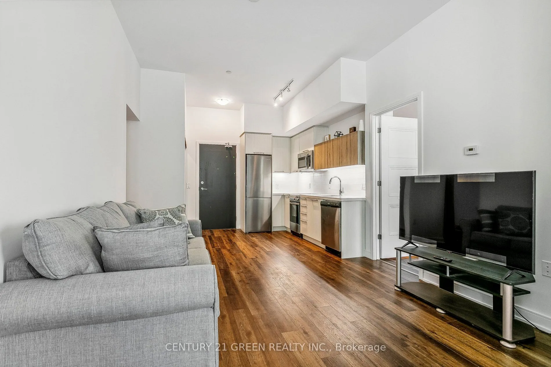25 Neighbourhood Lane, #104