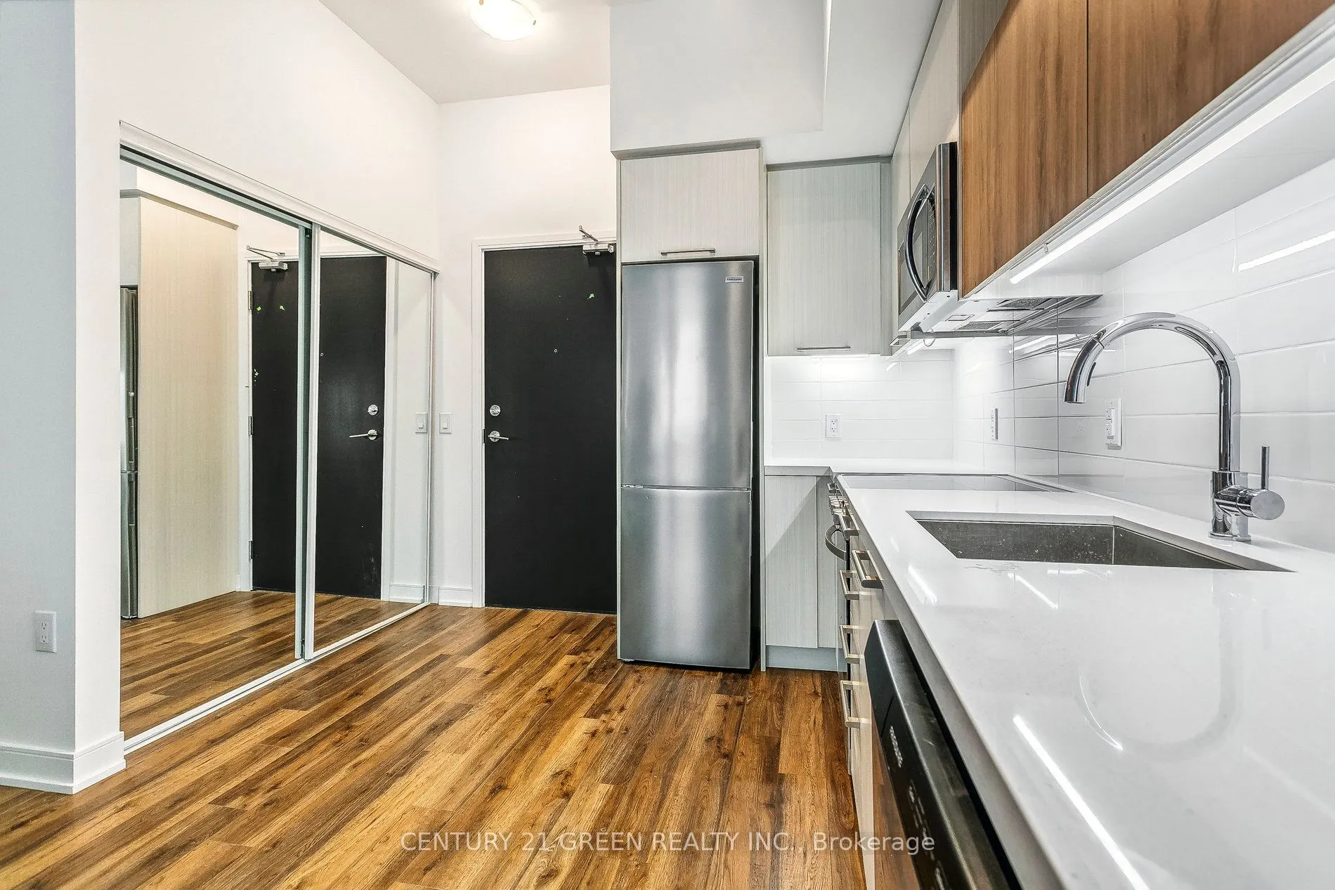 25 Neighbourhood Lane, #104