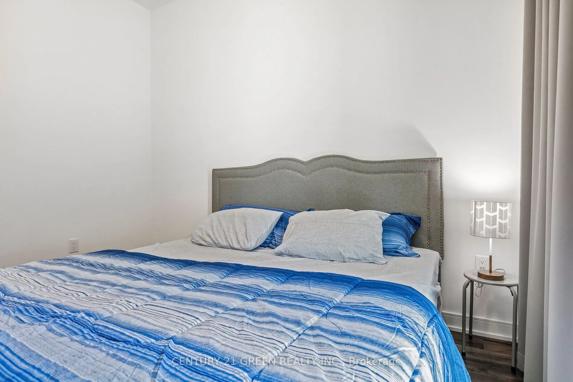25 Neighbourhood Lane, #104