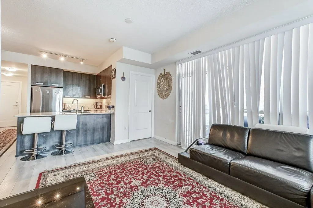 35 Watergarden Drive, #413