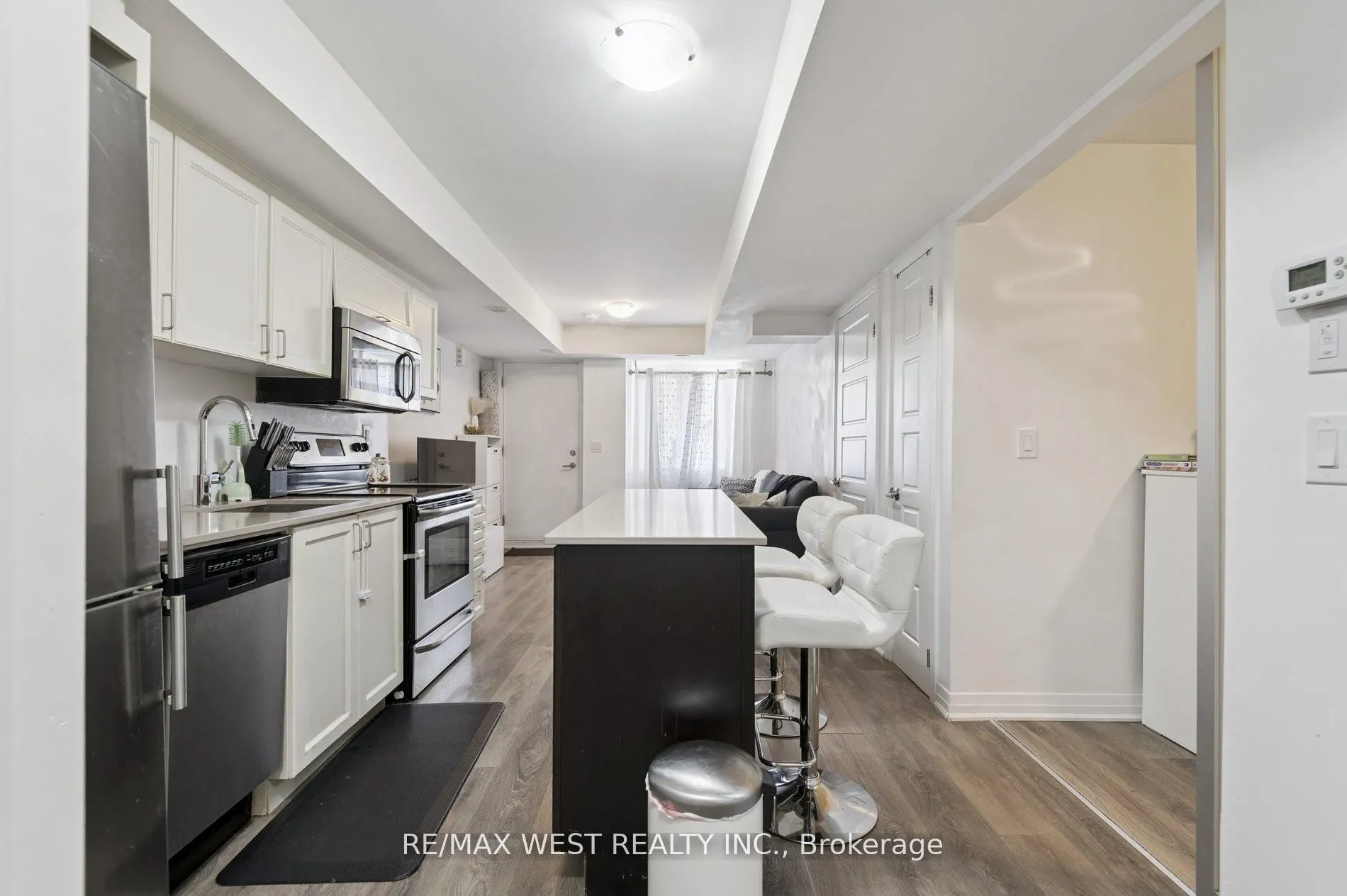 187 William Duncan Road, #10
