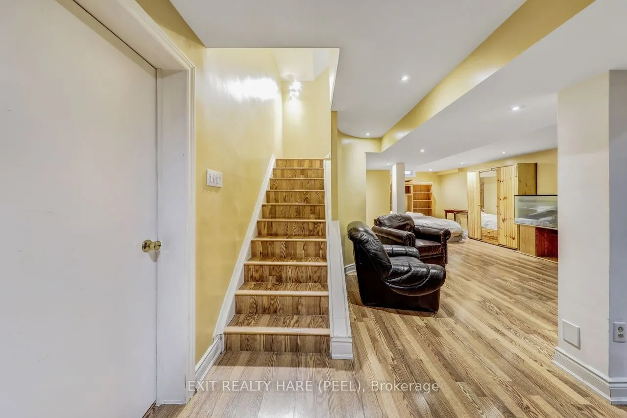 212 Vodden Street W