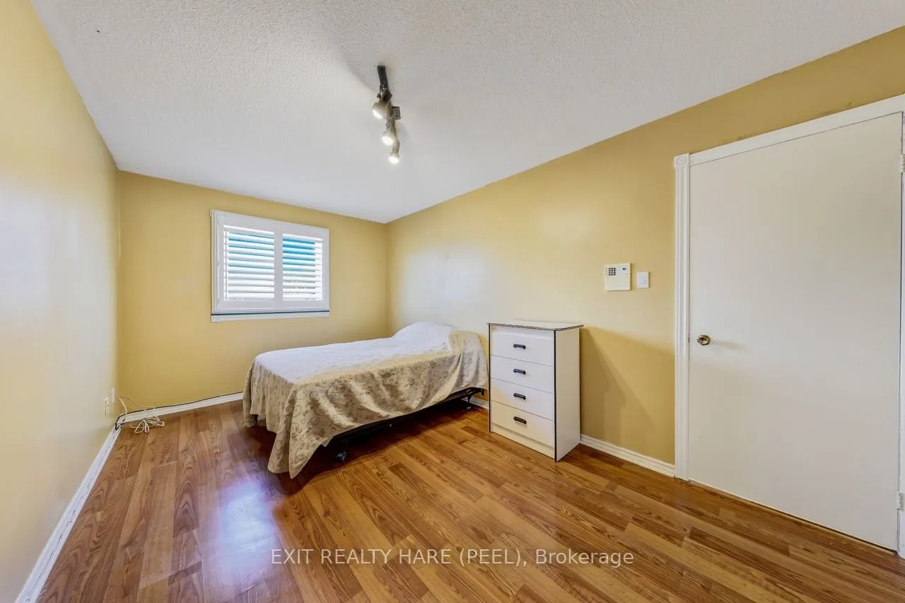 212 Vodden Street W