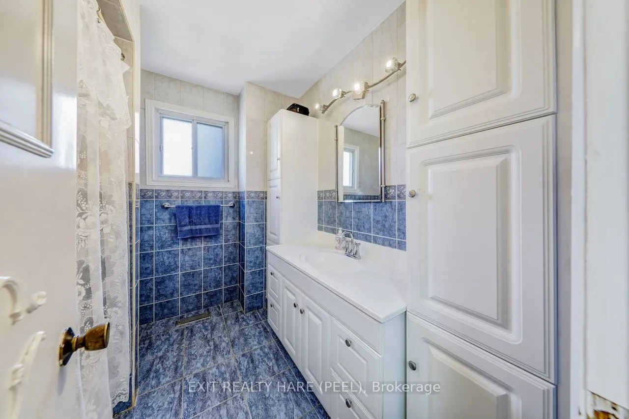 212 Vodden Street W