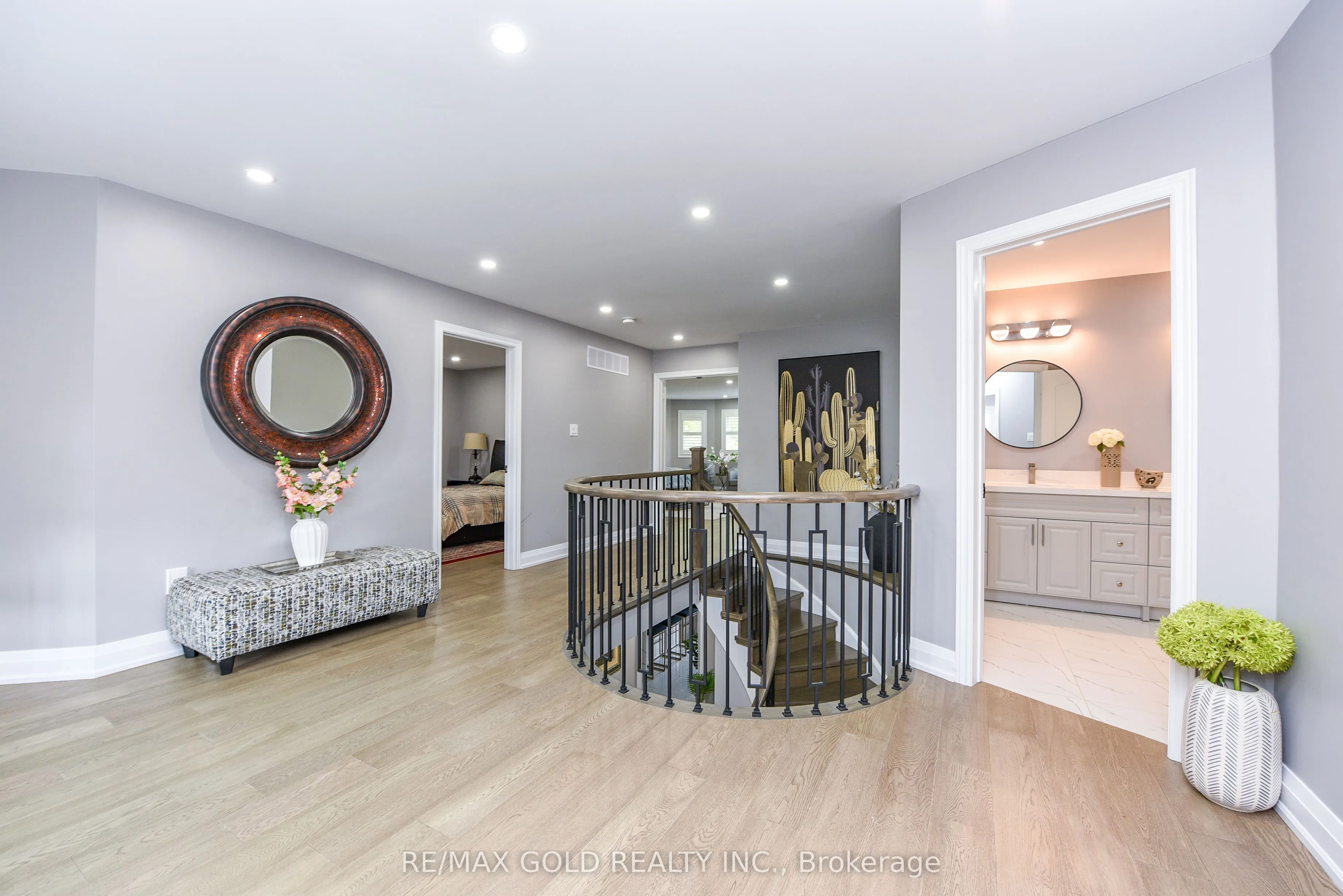 4 Gollop Crescent