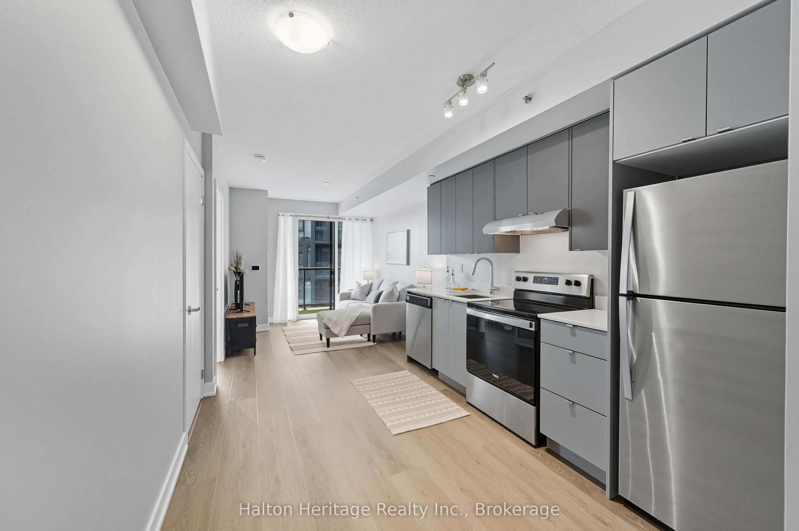 3200 Dakota Common, #B602