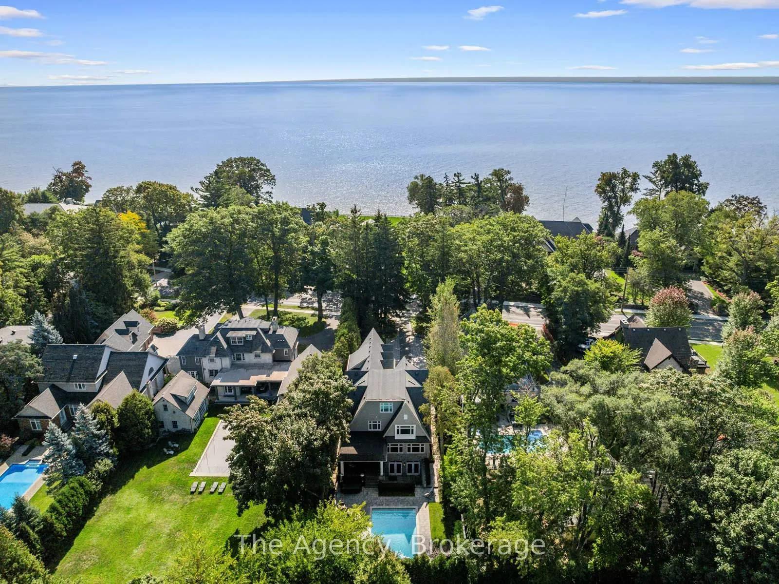 3087 Lakeshore Road