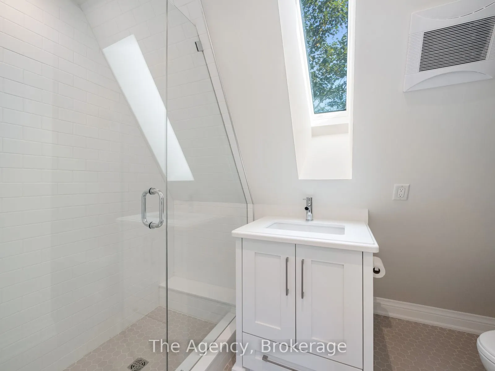 3087 Lakeshore Road