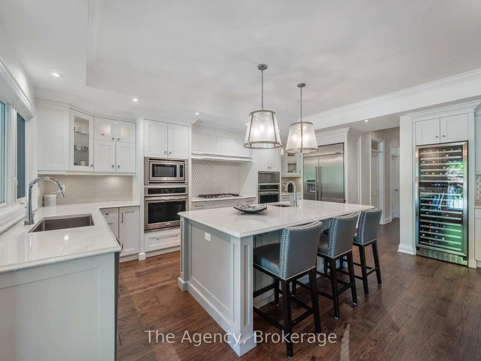 3087 Lakeshore Road