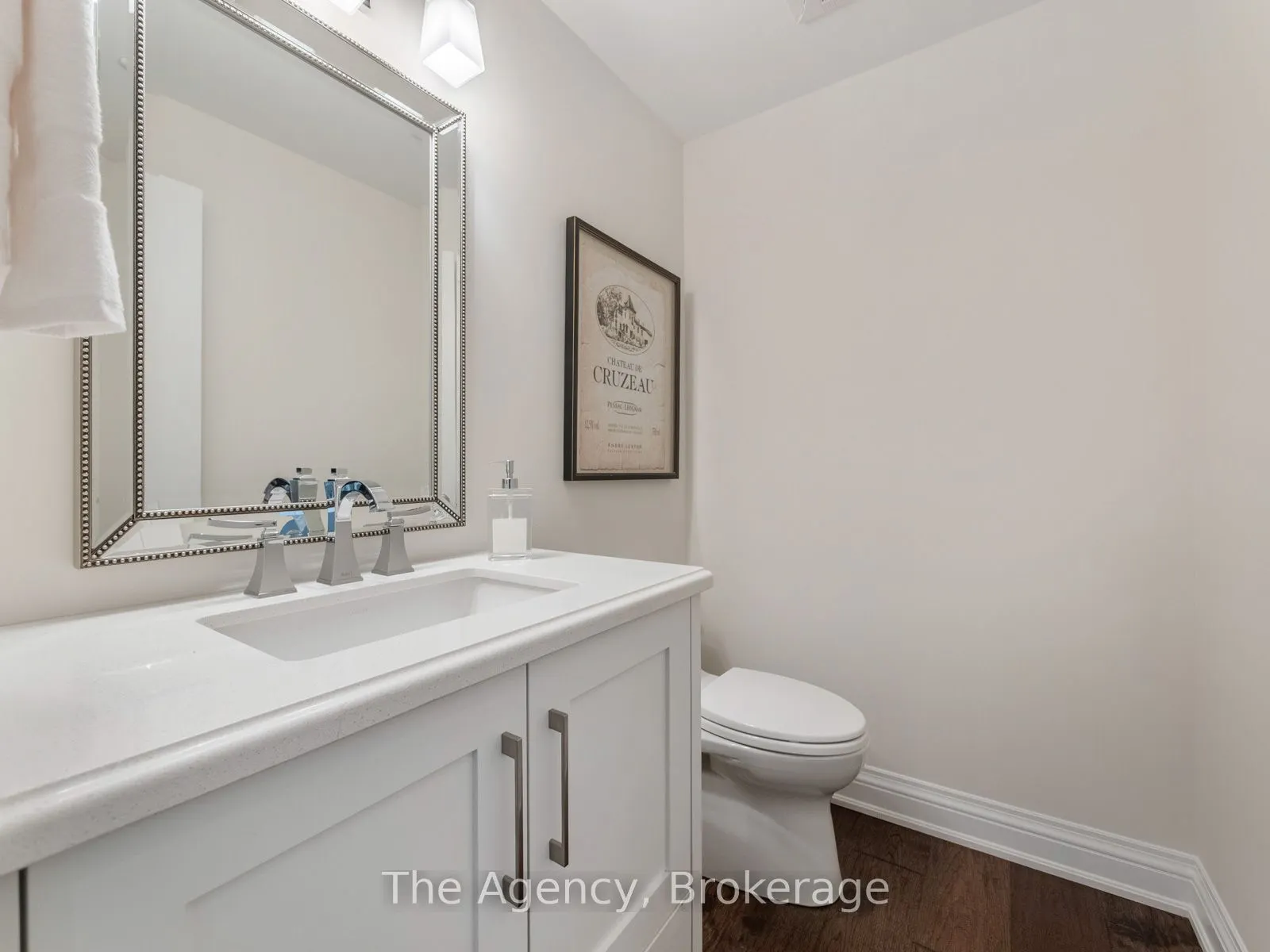 3087 Lakeshore Road