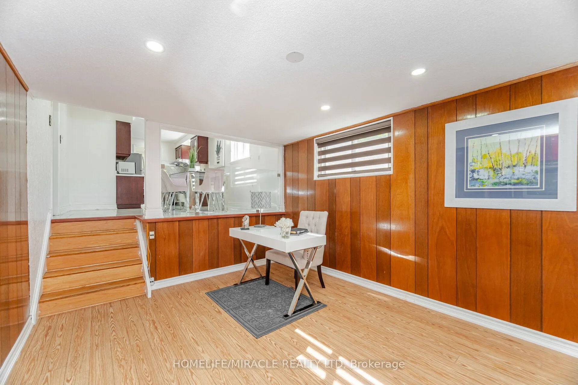 764 Eaglemount Crescent