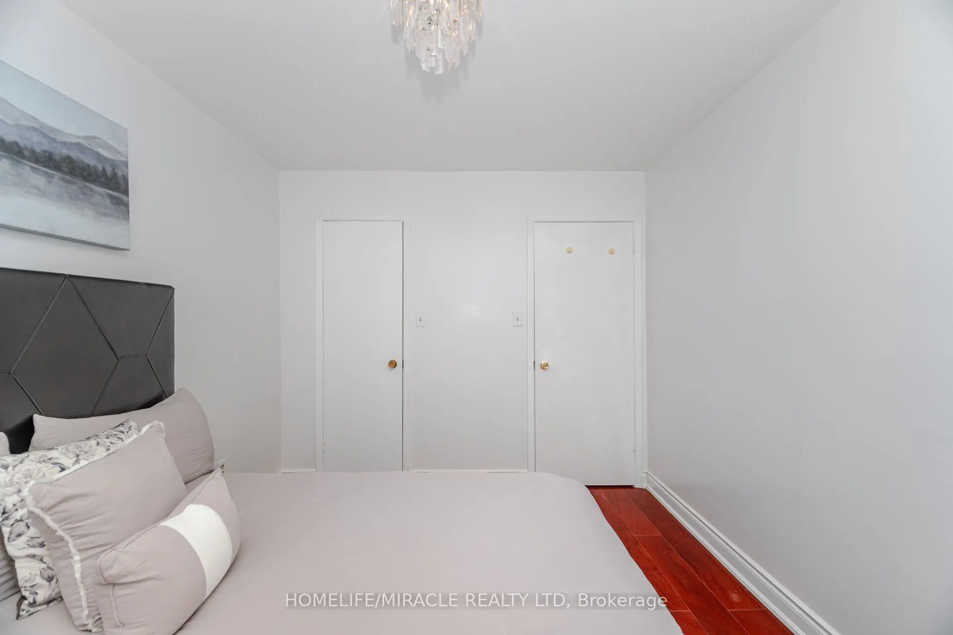 764 Eaglemount Crescent