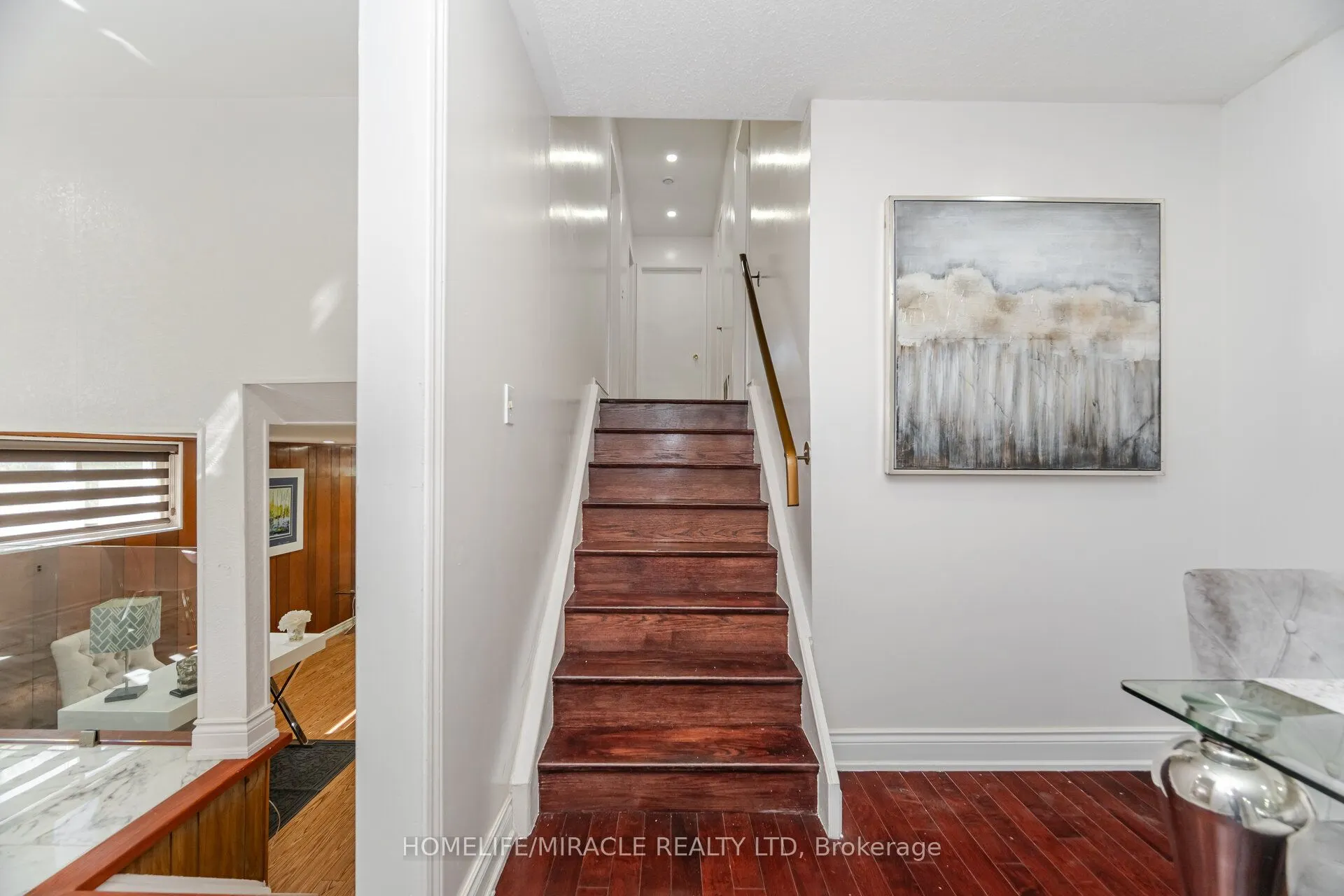 764 Eaglemount Crescent