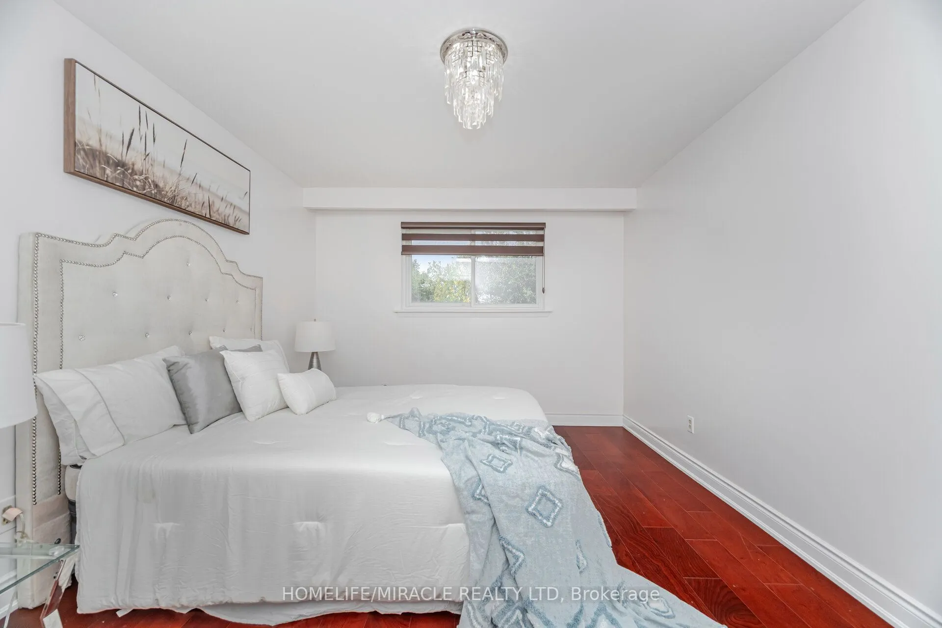 764 Eaglemount Crescent