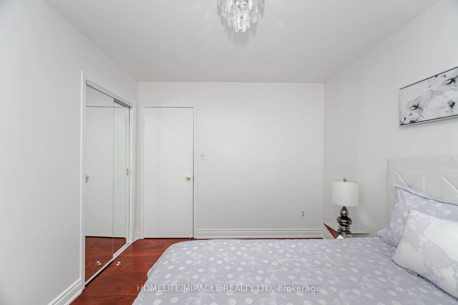 764 Eaglemount Crescent