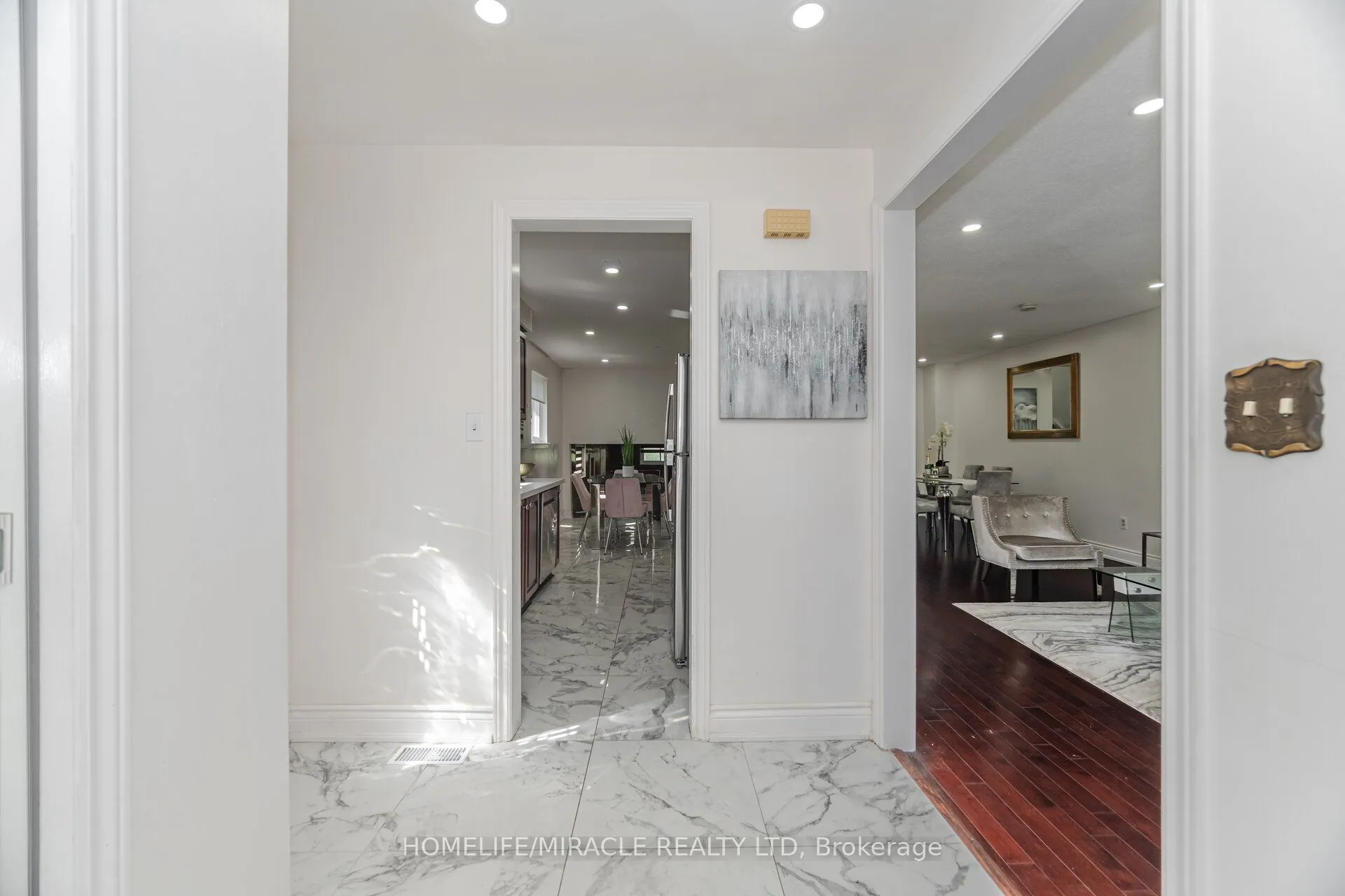 764 Eaglemount Crescent