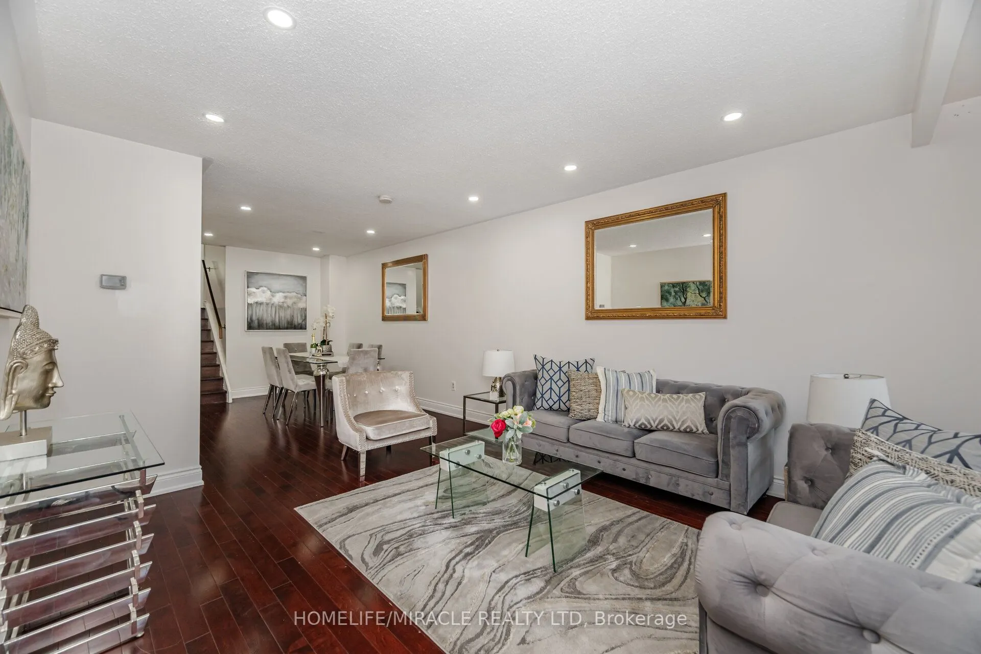 764 Eaglemount Crescent