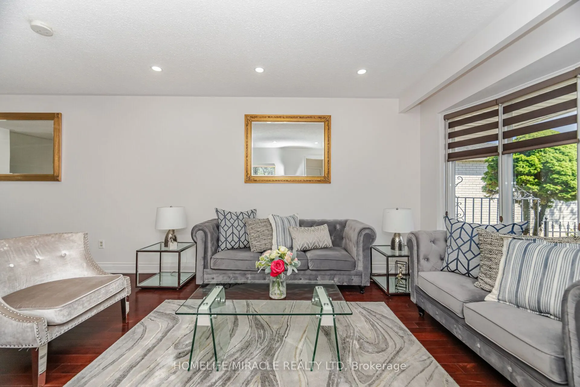 764 Eaglemount Crescent
